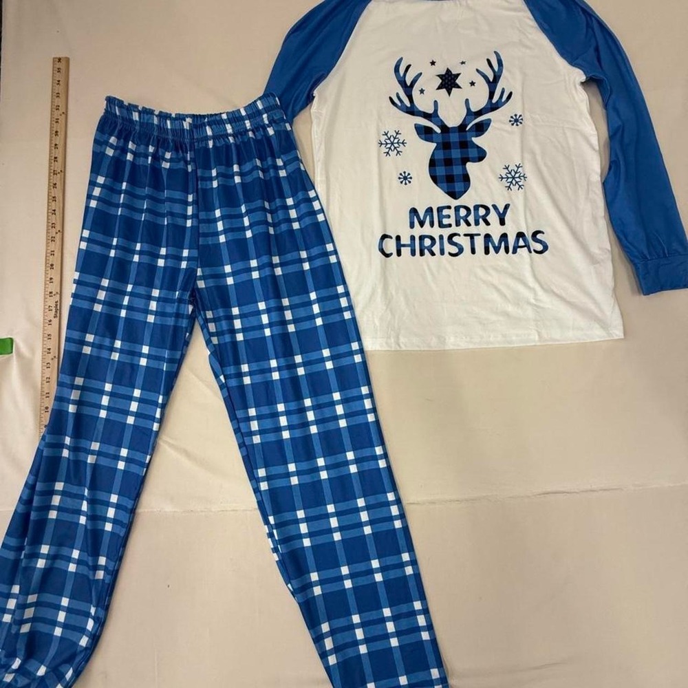 Men's Size Small Merry Christmas Pajama Set